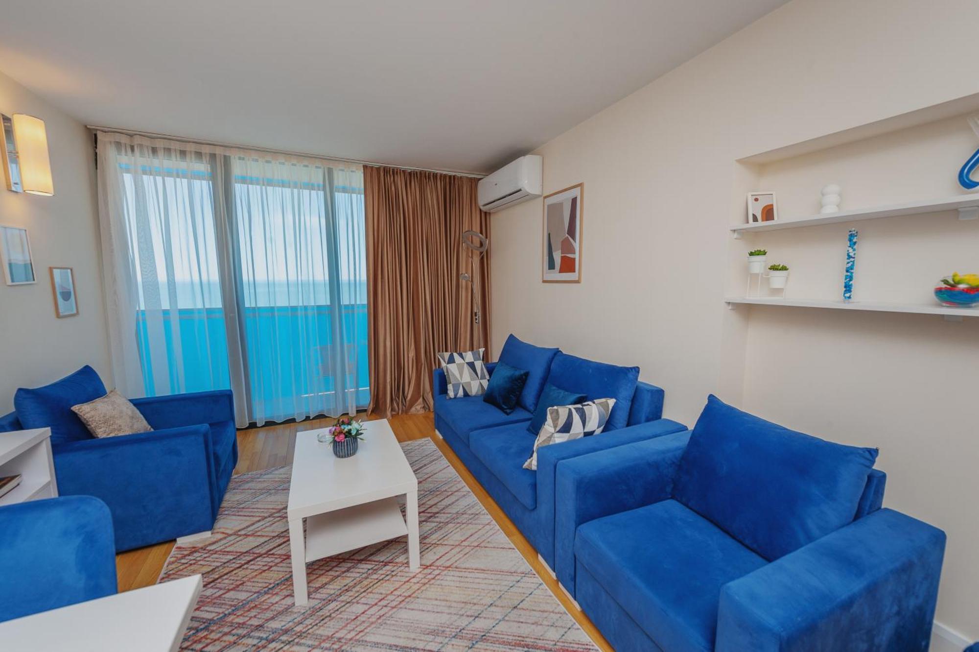 Black Sea Luxury Towers Hotel Batumi Exterior photo